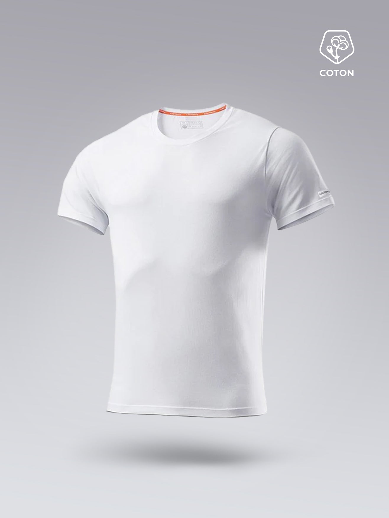WHITE TSHIRT