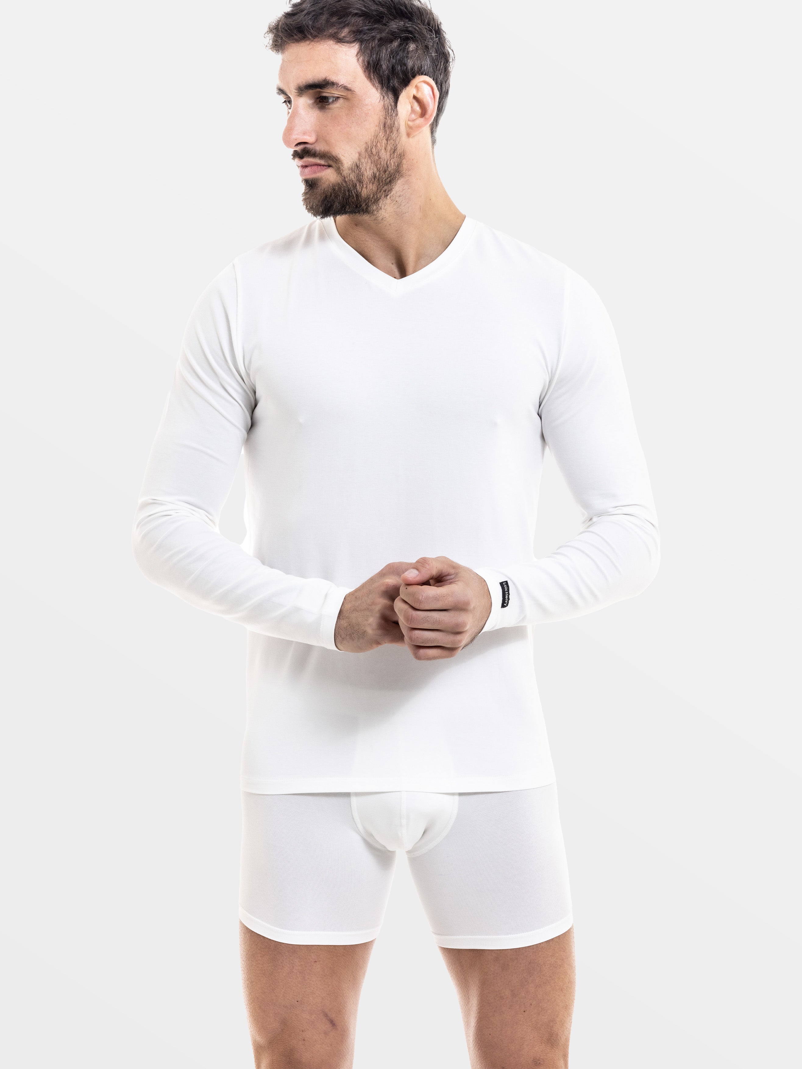 WHITE LONG SLEEVES